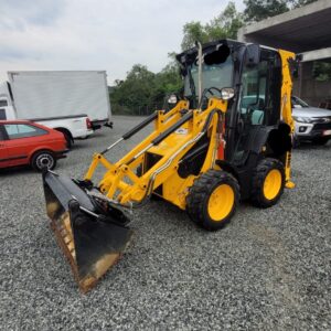 Mini retro escavadeira JCB ano 2024 70hrs nova