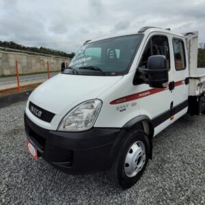 Iveco 70C17 2015 p 7 lugares apenas 86mil km