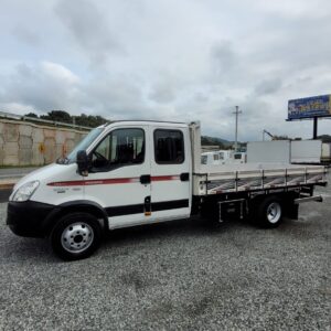 Iveco 70C17 2015 p 7 lugares apenas 86mil km